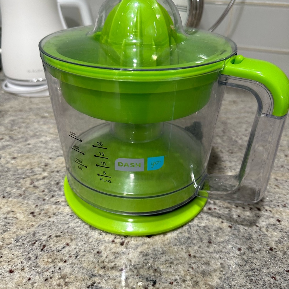 Juicer Electric Compact Size